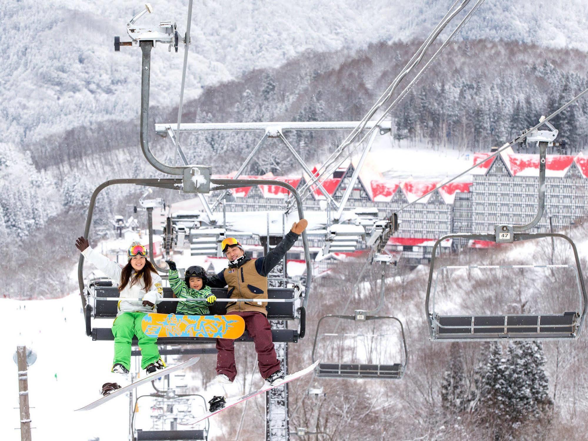 Hotel Green Plaza Hakuba Otari Eksteriør billede